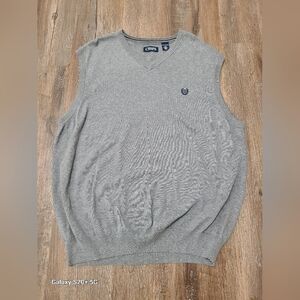 CHAPS Mens Sz 2XLT Gray- Fine Gauge Knit V-Neck Sweater Vest Blue Logo Rib Trim